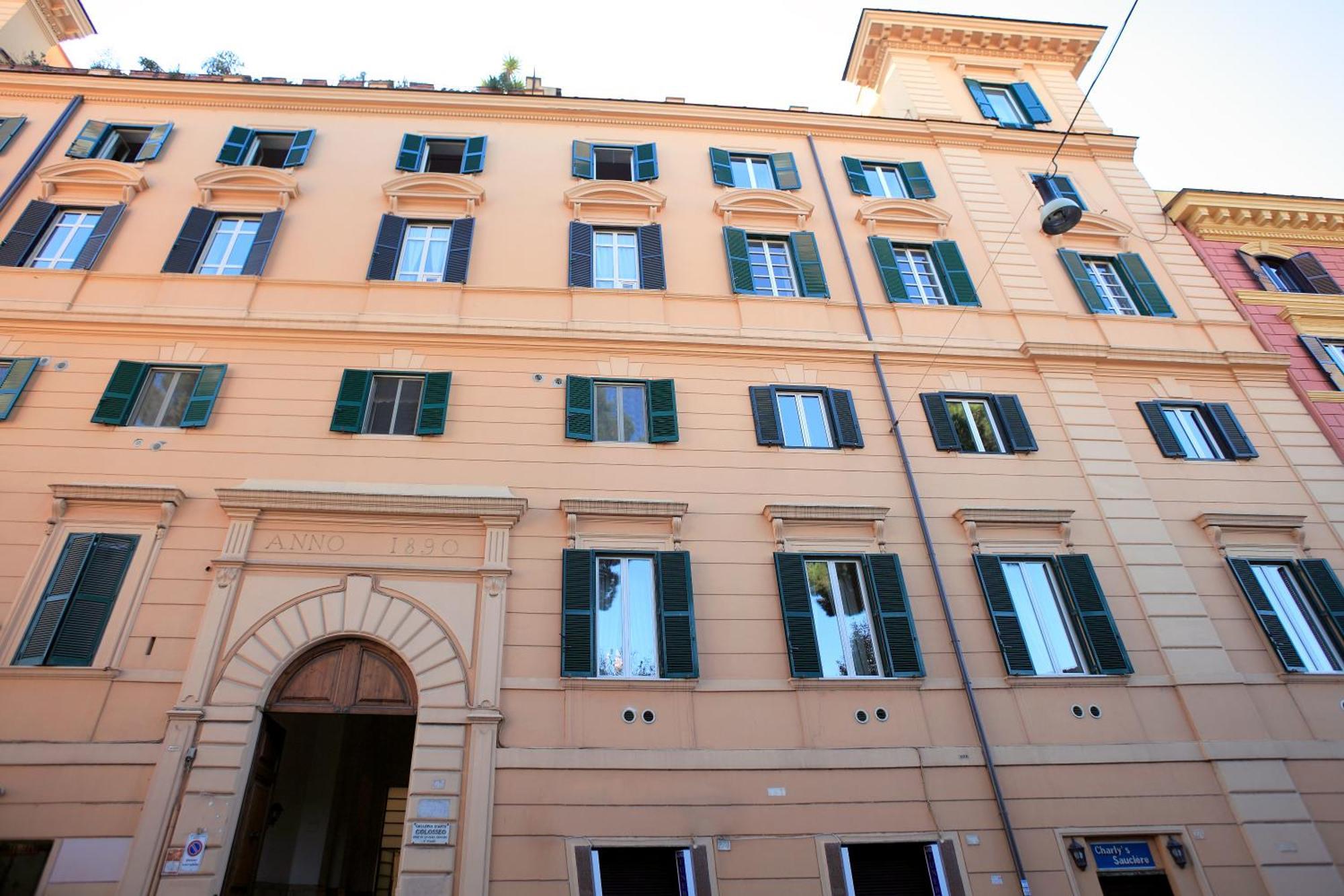 Appartamento D'Epoca Colosseo Art Gallery โรม ภายนอก รูปภาพ