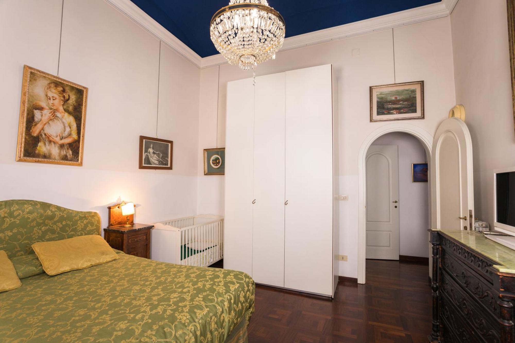 Appartamento D'Epoca Colosseo Art Gallery โรม ภายนอก รูปภาพ