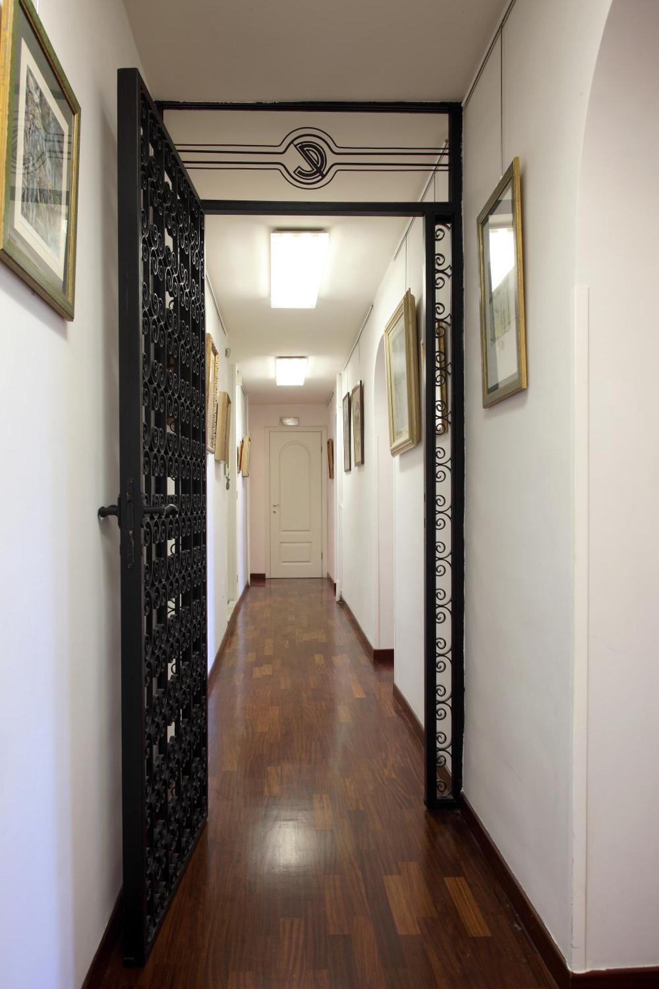 Appartamento D'Epoca Colosseo Art Gallery โรม ภายนอก รูปภาพ